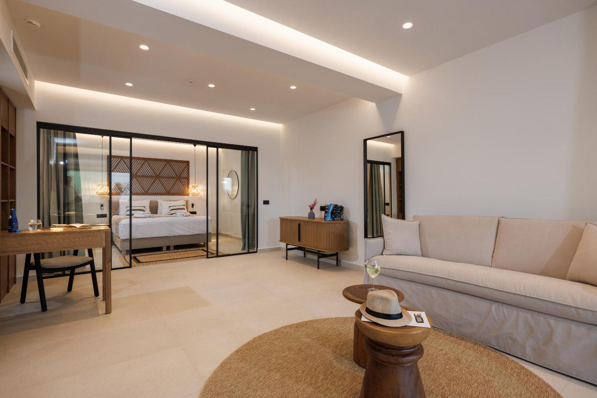 Deos Luxury Suites - Adults Only Hersonissos  Exterior photo