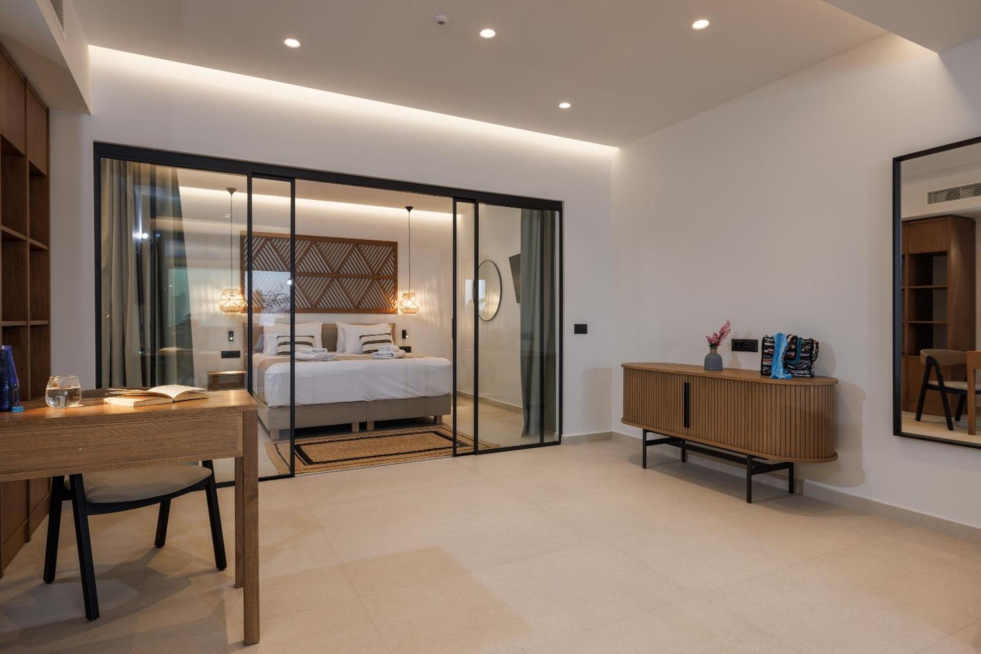 Deos Luxury Suites - Adults Only Hersonissos  Exterior photo